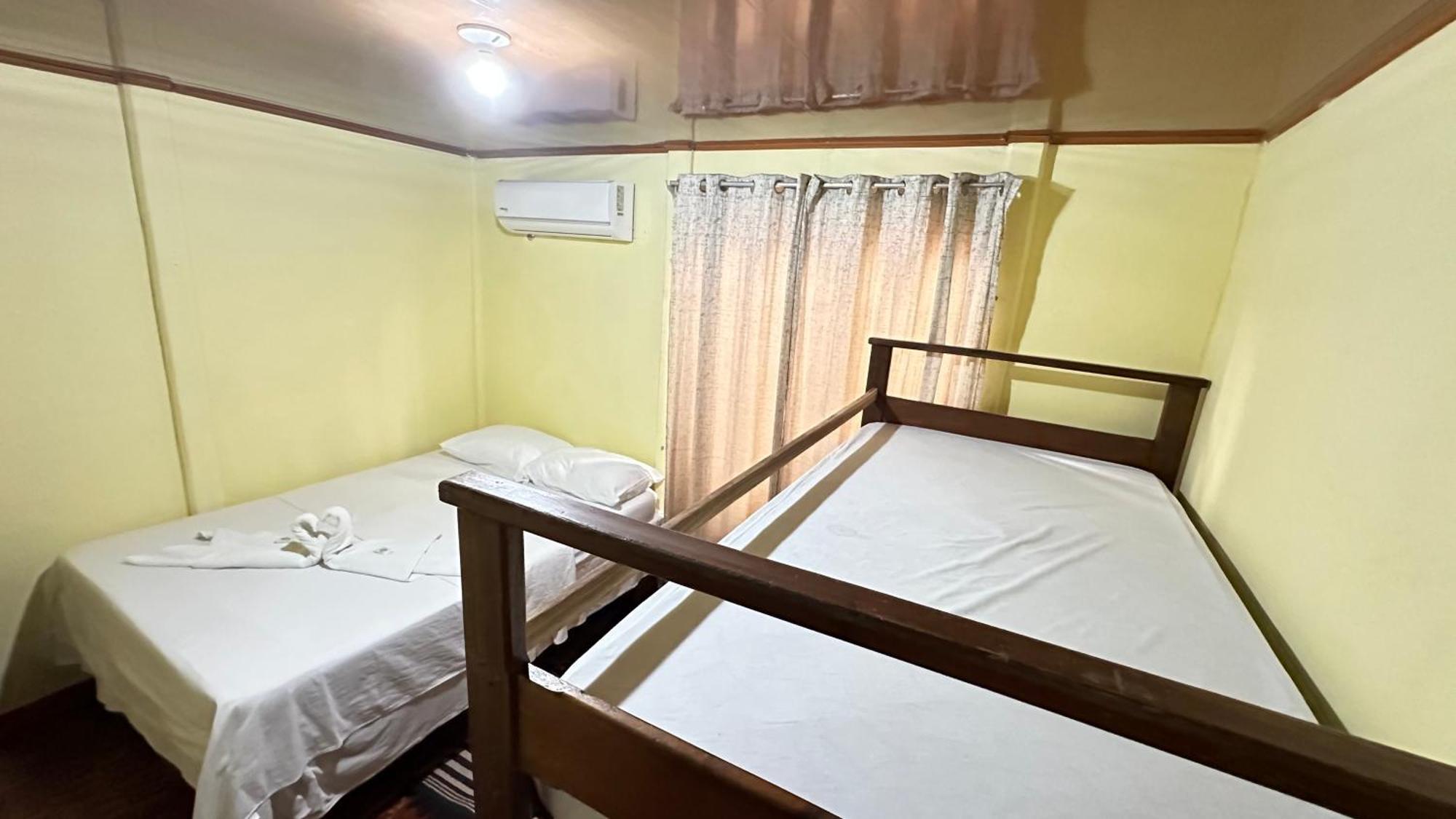 Apartamento The Corner House Tortuguero Exterior foto