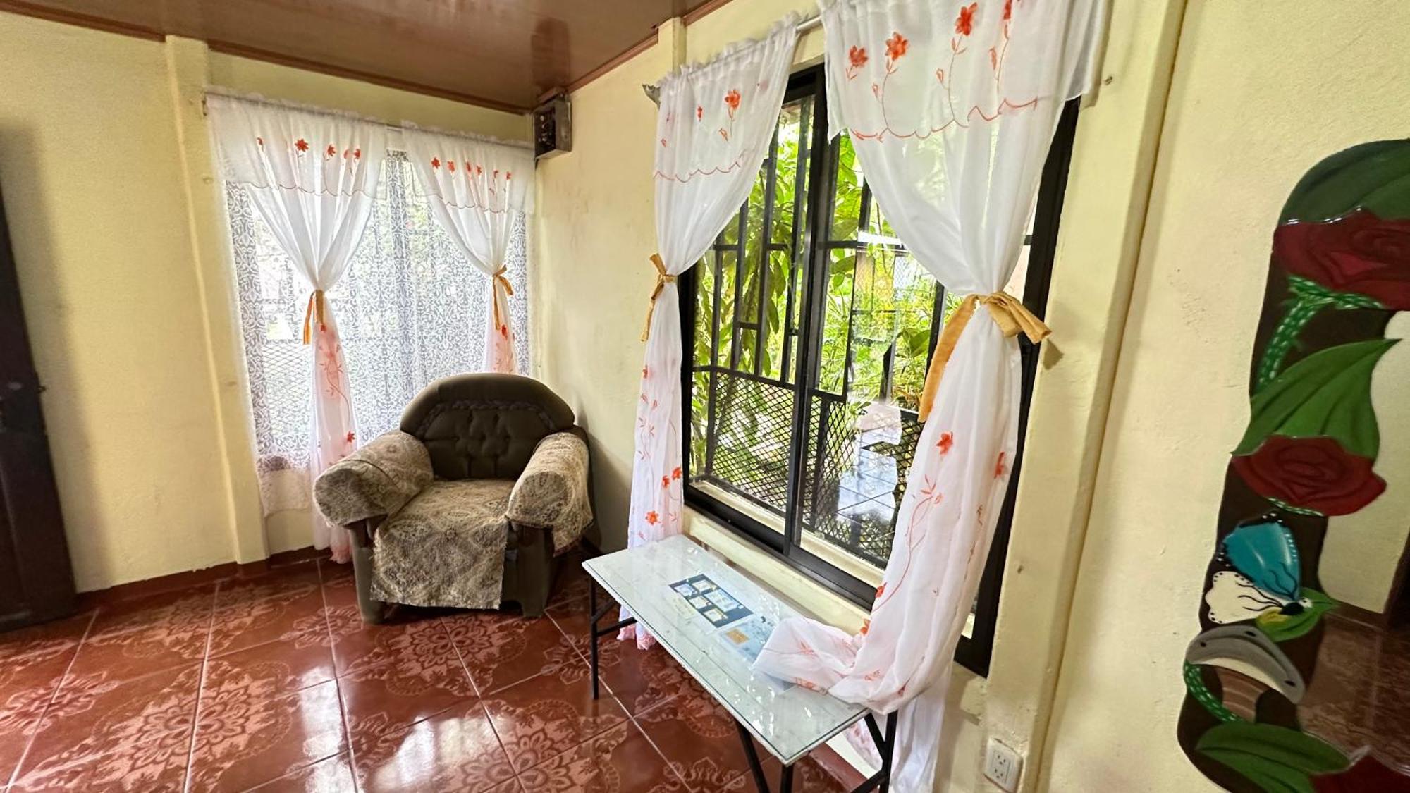 Apartamento The Corner House Tortuguero Exterior foto